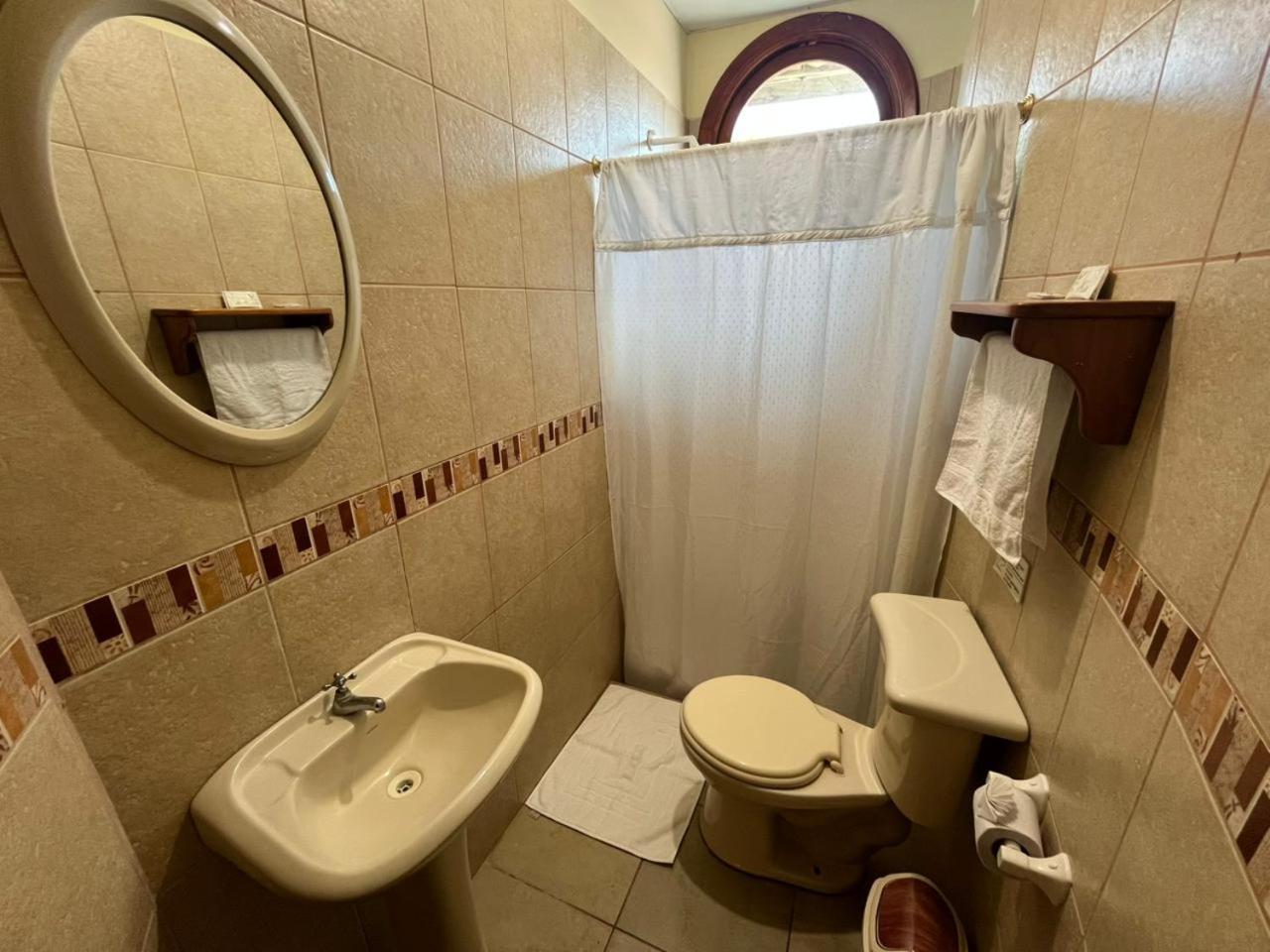 Hostal Neptuno - Poseidon Puerto Villamil Luaran gambar